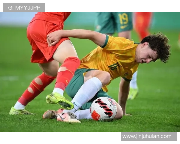 球星驰骋绿茵场 展现绝技与速度的精彩瞬间 球星驰骋绿茵场 展现绝技与速度的精彩瞬间